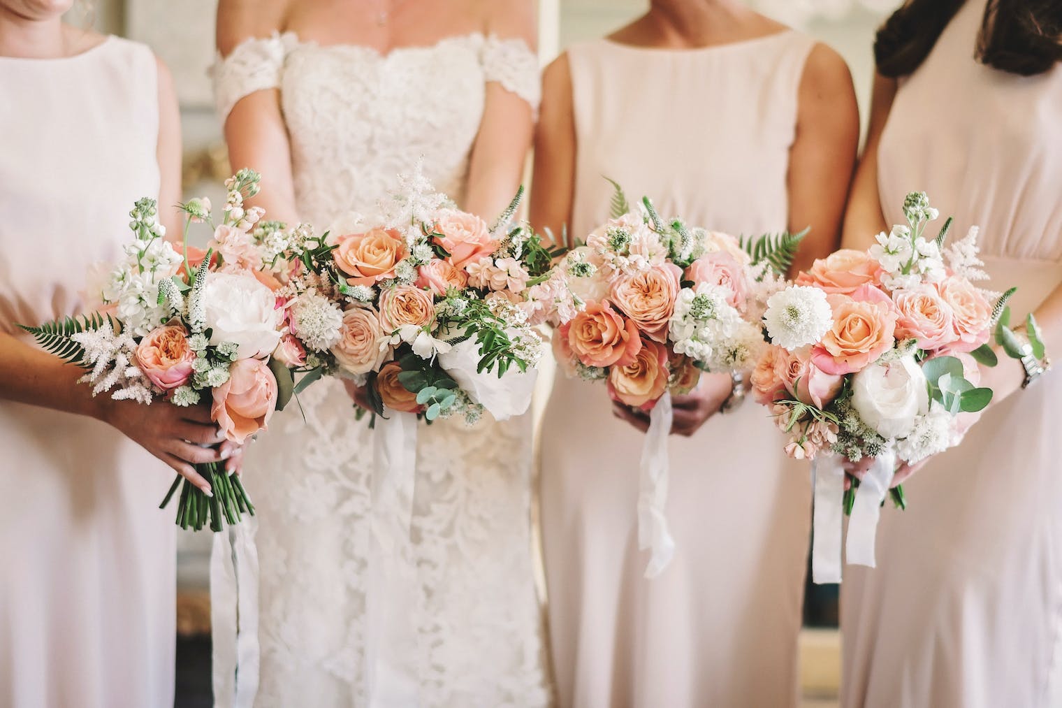 wedding-flowers-cost